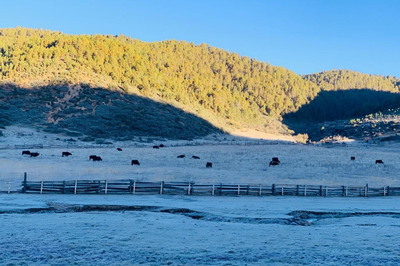 Shangri-La Dala Pasture Hotel Deqen Eksteriør bilde
